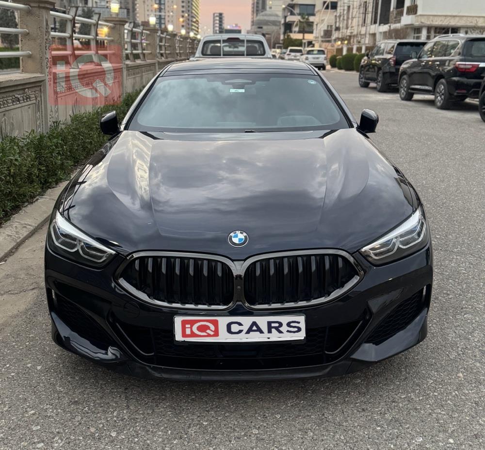 بي ام دبليو 8 الفئة